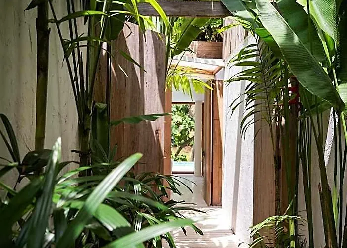 Hotel Makali Temple Village 5*